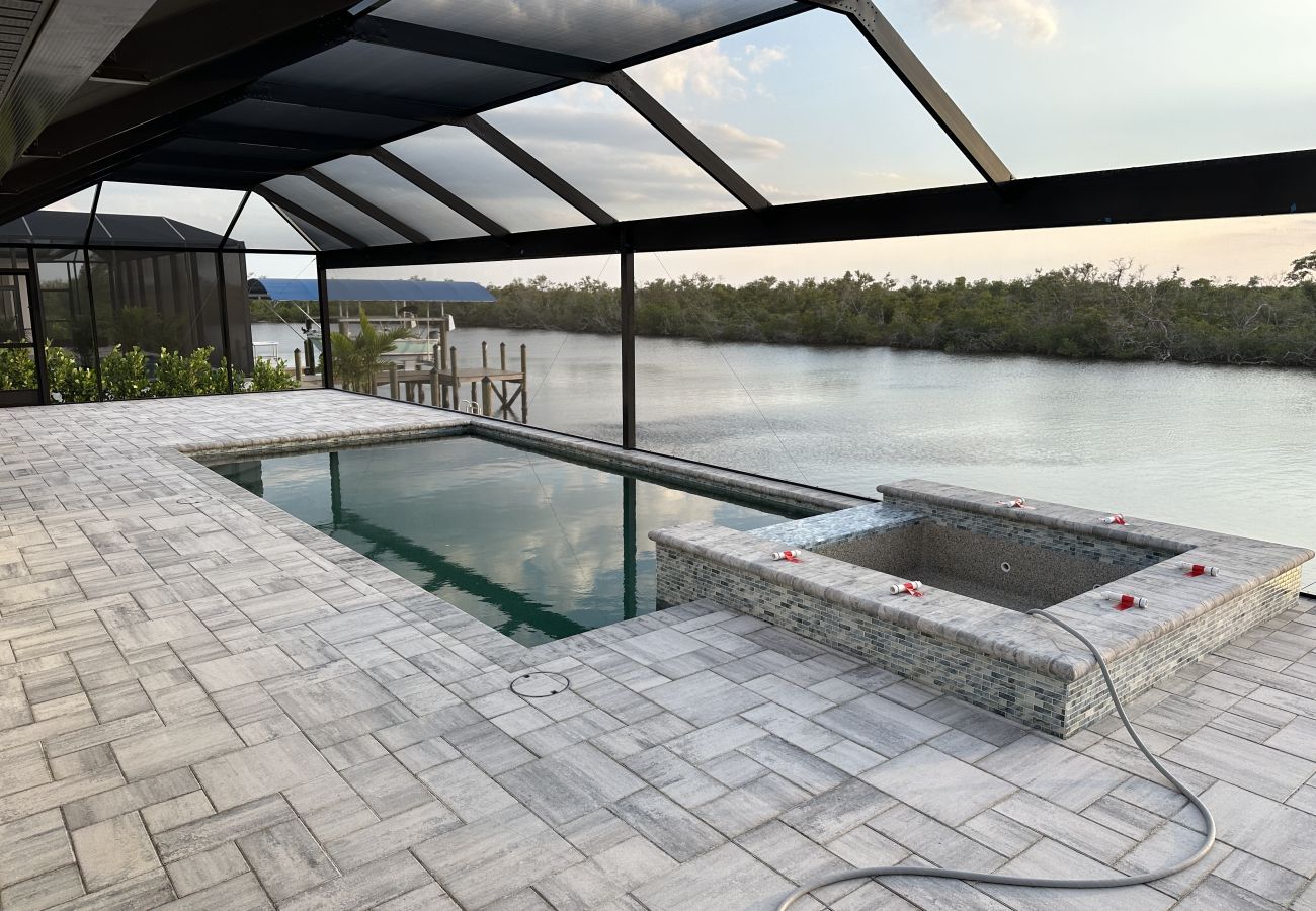 Ferienhaus in Cape Coral - CCVR Villa Sandi - Haus mit Golfzugang und großartigem Blick auf das Wasser