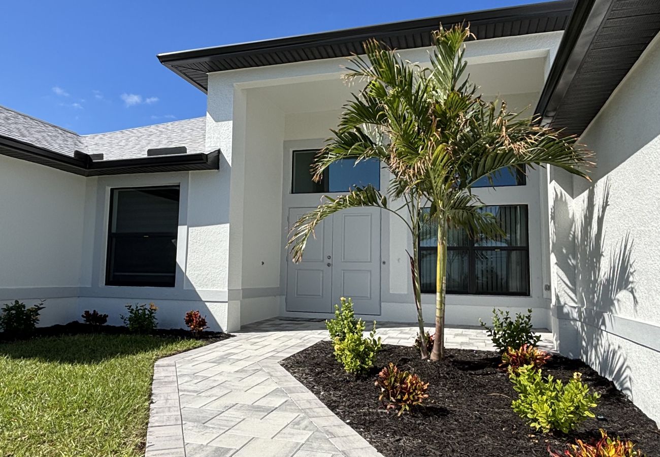 Ferienhaus in Cape Coral - CCVR Villa Sandi - Haus mit Golfzugang und großartigem Blick auf das Wasser