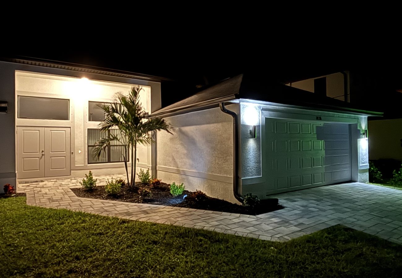 Ferienhaus in Cape Coral - CCVR Villa Sandi - Haus mit Golfzugang und großartigem Blick auf das Wasser