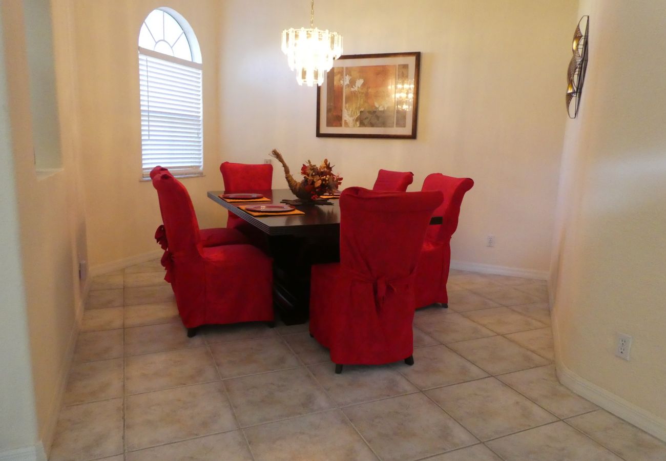 House in Cape Coral - CCVR Villa Paloma - Beautiful Off Water Home with South Facing Pool Area